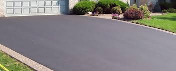 Best Concrete Driveway Installation  in St Francis, WI